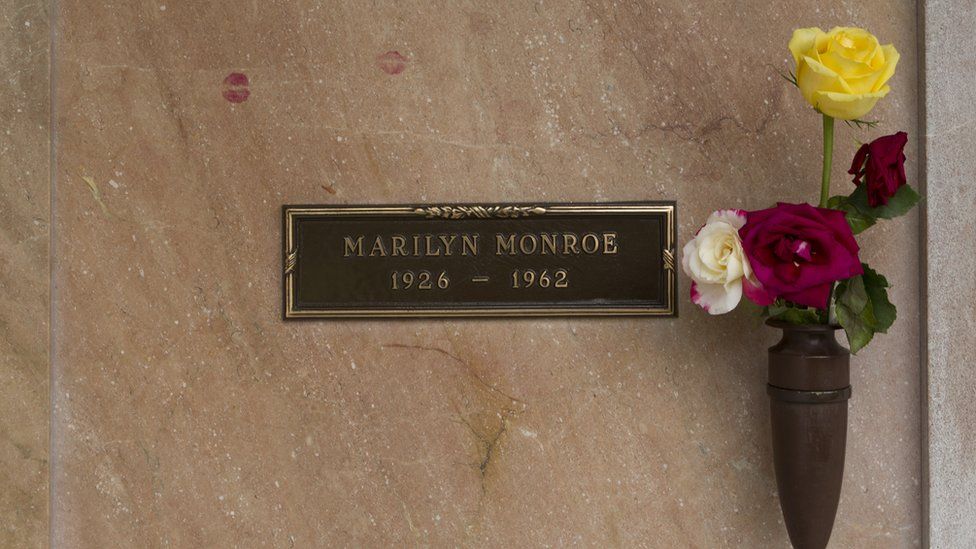 Marilyn Monroe's grave stone