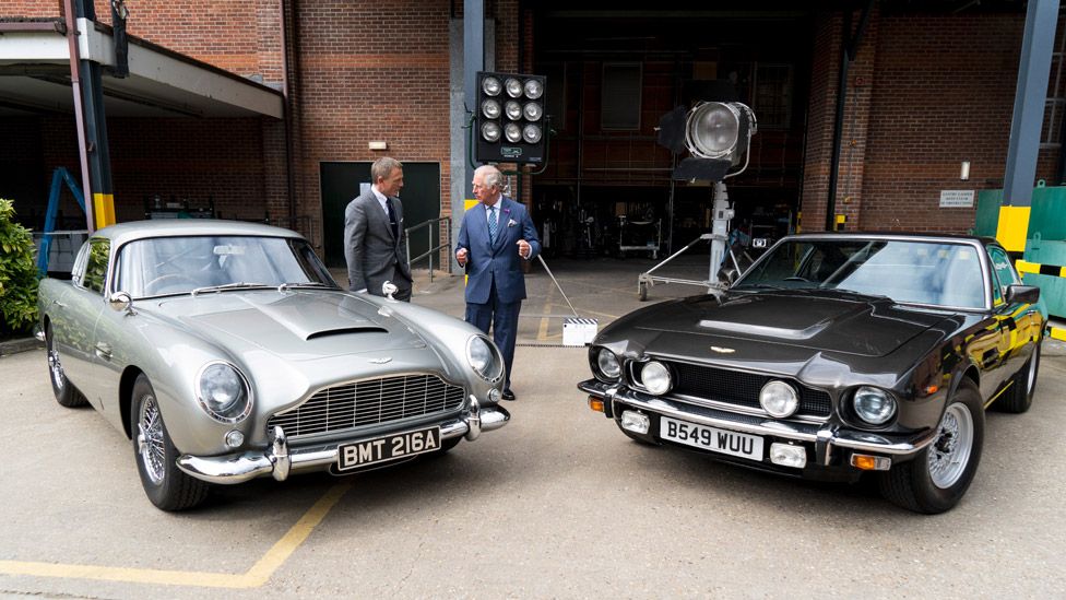 Daniel Craig showing Prince Charles around the James Bond set