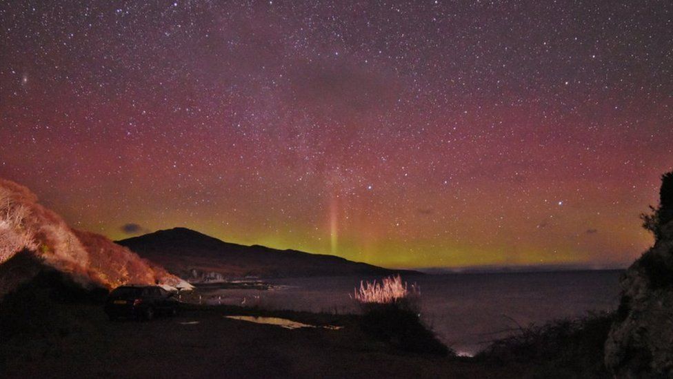 Stunning Northern Lights display across Scotland - BBC Weather