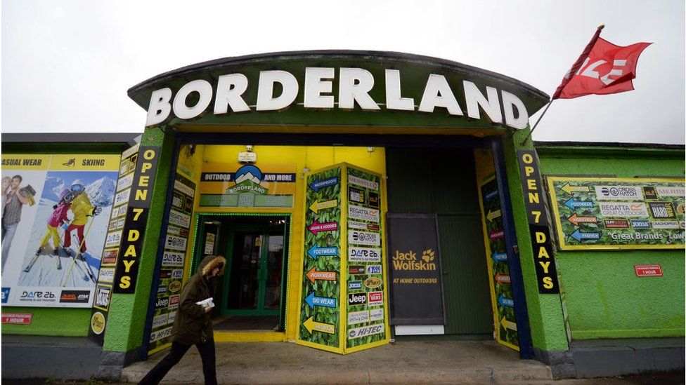 Borderland store at Muff