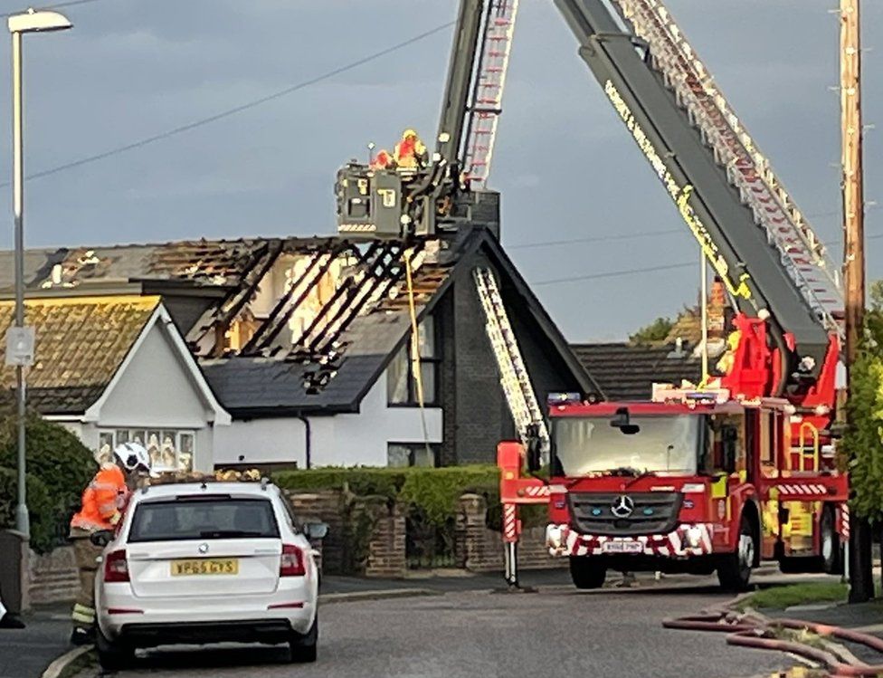 Christchurch Lightning strike sets house roof on fire BBC News