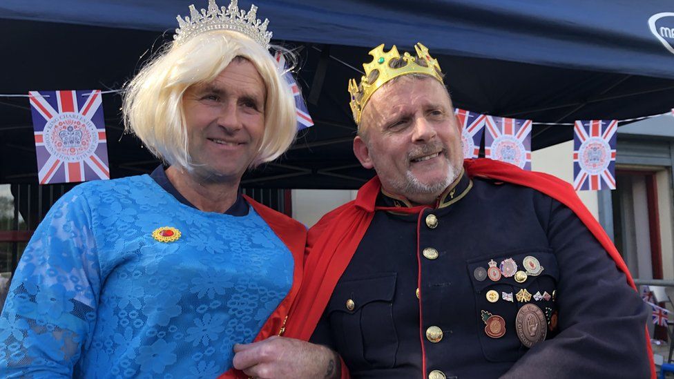 "King" Leslie Campbell and "Queen" Gordon Riddles enjoying the family fun day in Tullyally