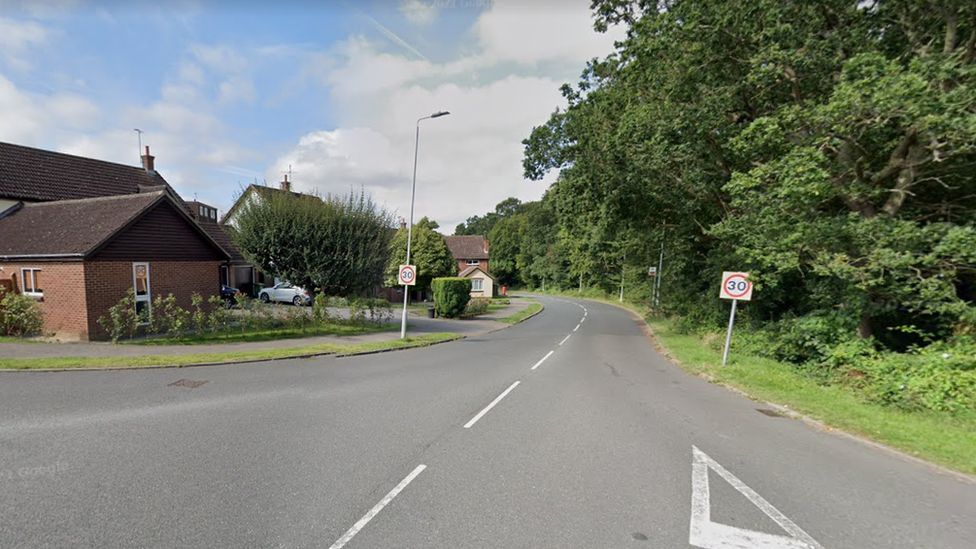 Boy, 15, dies in Billericay motorcycle crash BBC News