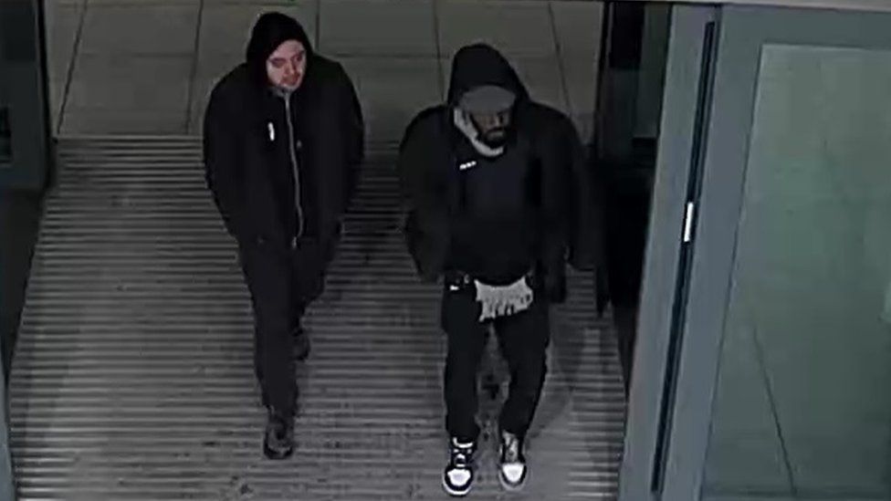 CCTV image of two men the Met is trying to identify