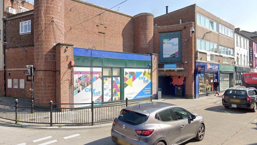 Covid19 vaccination hubs to open in Bath and Salisbury BBC News