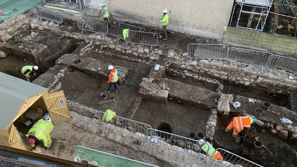 'Heart' of medieval town revealed by building work - BBC News