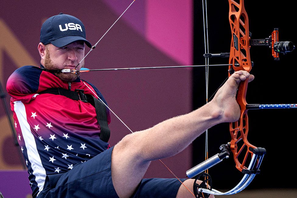 Matt Stutzman, of the US, competes in archery at the Tokyo 2020 Paralympic Games