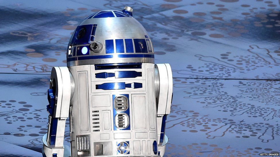 Jimmy Vee officially announced as R2-D2 in Star Wars - BBC News