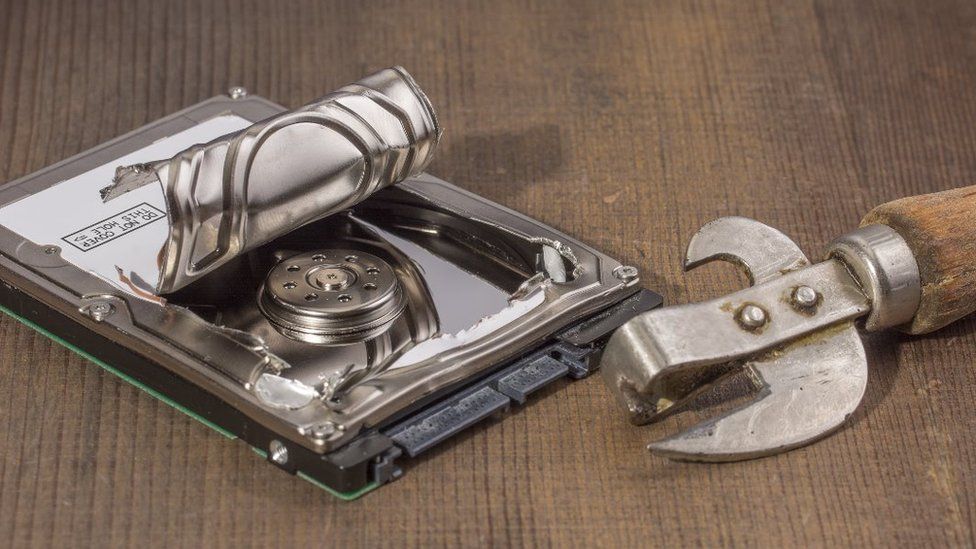 Can opener hard disk