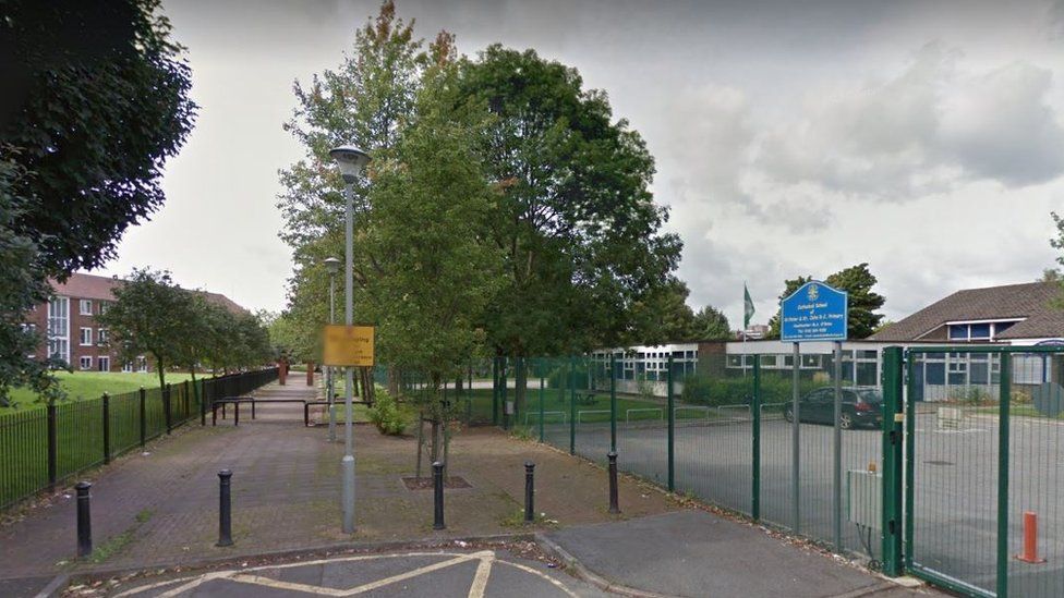 Salford head teacher suspended in school 'Sats' probe - BBC News