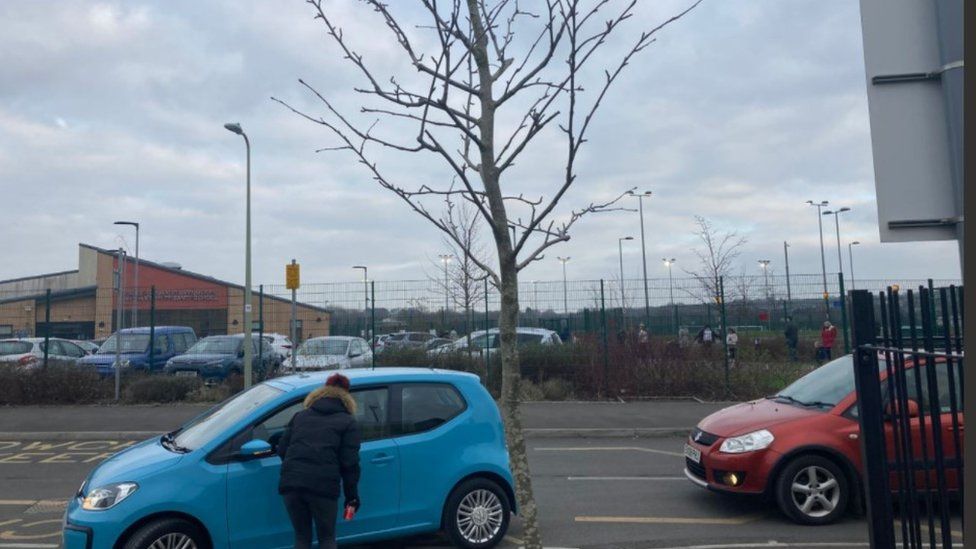 Cars queuing