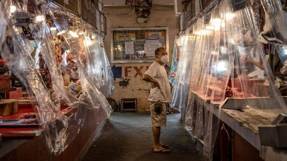 Stalls inside a wet market in Manila.