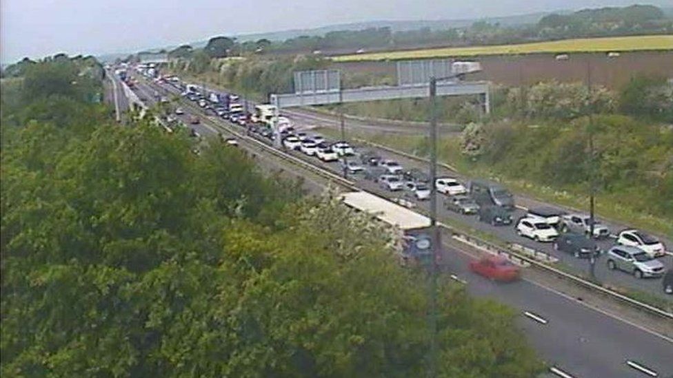 Traffic queuing at junction 23 near Magor