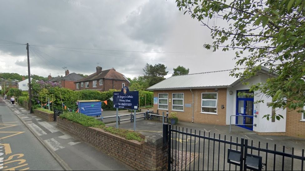 Cheshire primary school with just three pupils to close BBC News