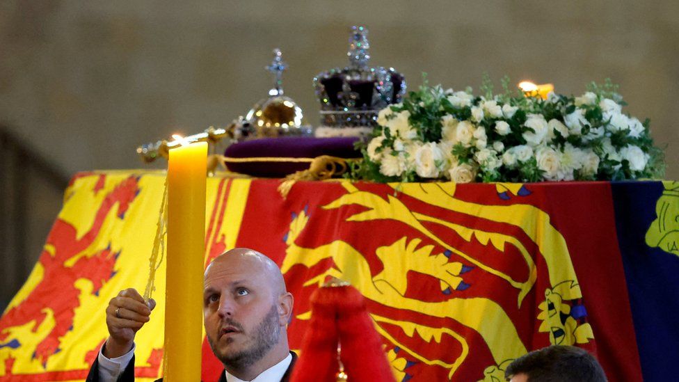 Queen's coffin, lying in state