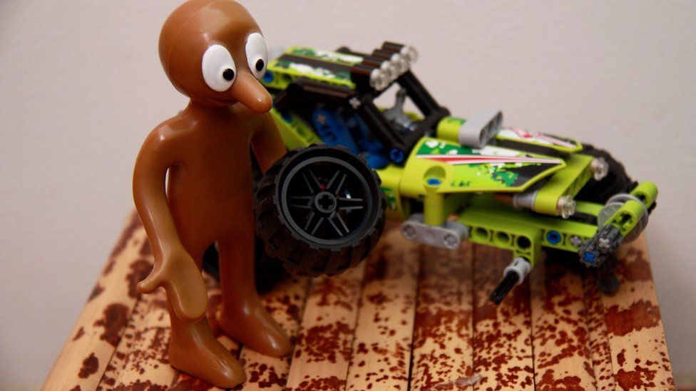 Morph and a toy car