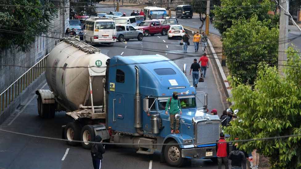 Amid controversy, Honduran president backs out of Independence Day