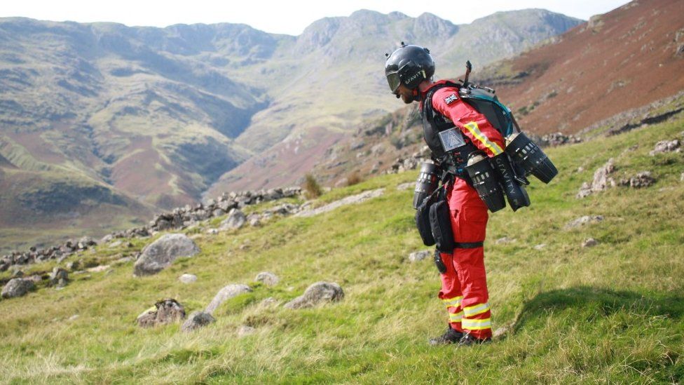 Is the use of jetpacks finally about to take off? - BBC News