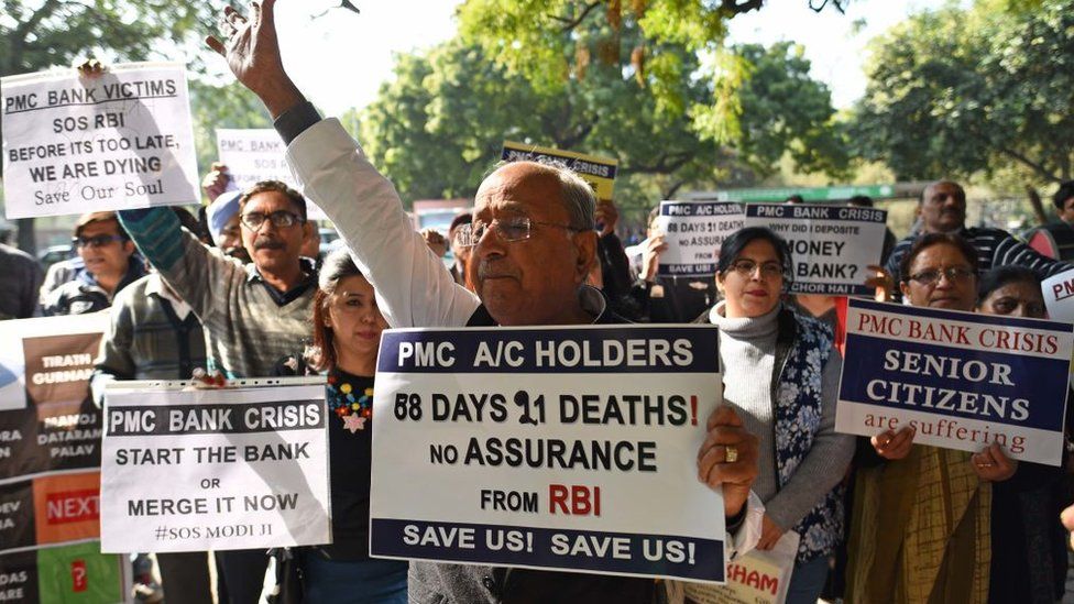 Account holders of PMC Bank protesting in Delhi