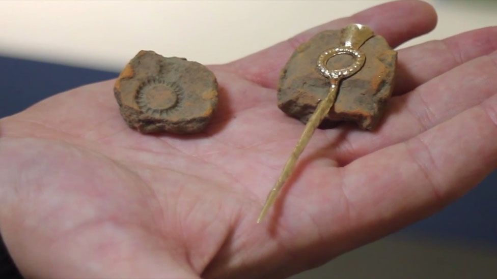 Clay mould and recreated Iron Age jewellery