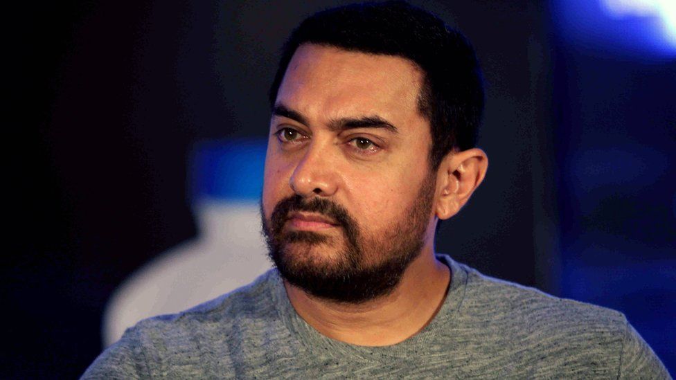 Aamir Khan: India Bollywood actor stands by intolerance remark - BBC News