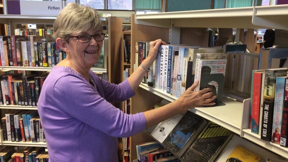 Dunstable's 'not fit for purpose' library to close BBC News