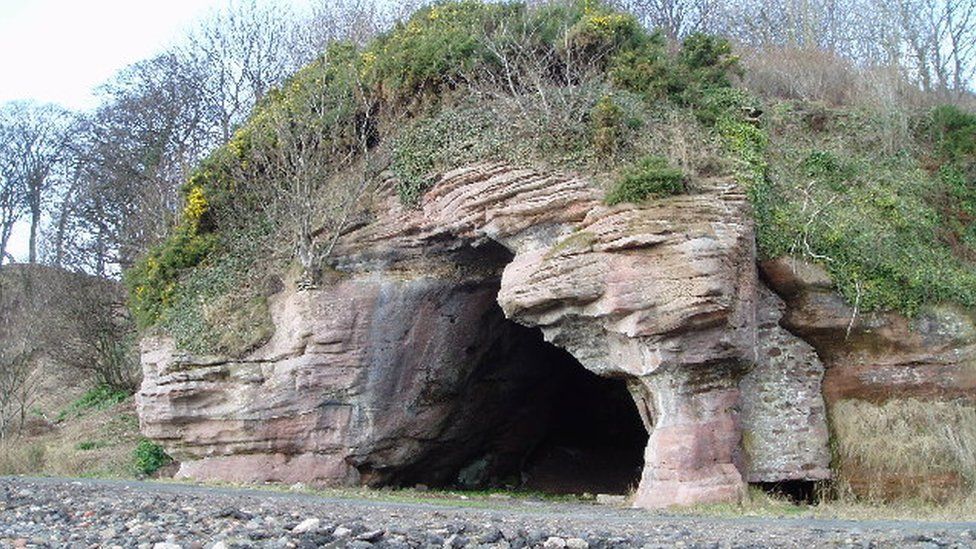Wemyss caves
