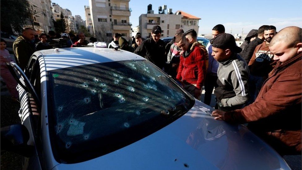 Bullet-riddled car in Nablus (08/02/21)