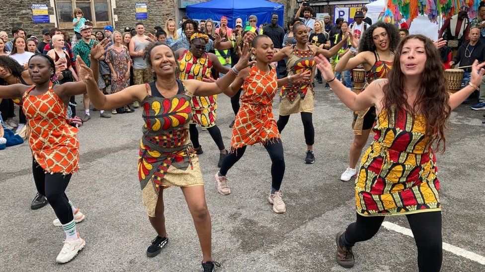 St Paul's Carnival Scaleddown event honours elders BBC News