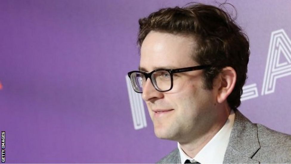 to Wrexham The story behind Ryan Reynolds and Rob McElhenney's