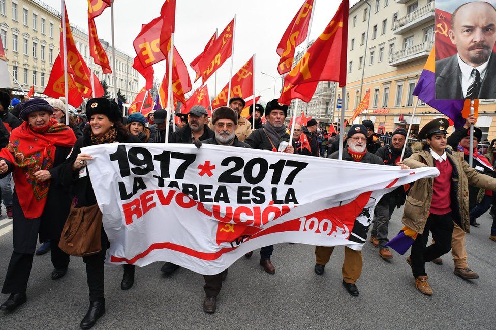Spanish communists in Moscow, 7 Nov 17