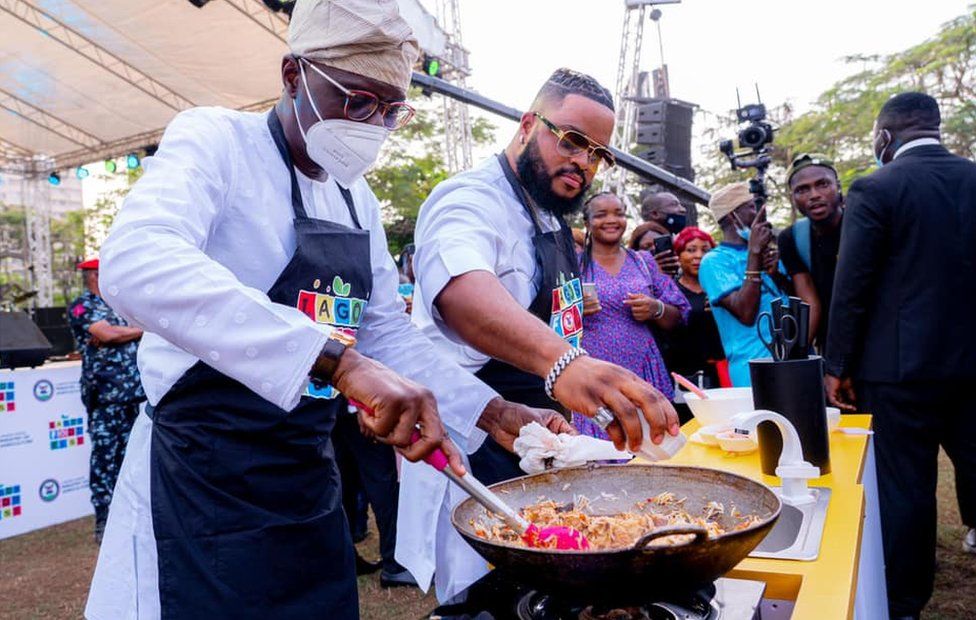 Governor Sanwo-Olu and Whitemoney cooking