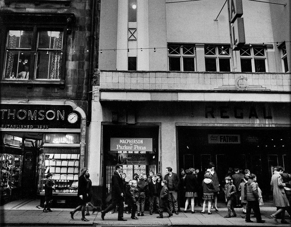 Dunfermline marks city status with new photography exhibition - BBC News