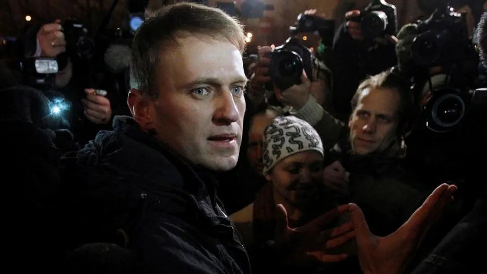 Image showing Alexei Navalny speaking to journalists in Moscow in December 2011