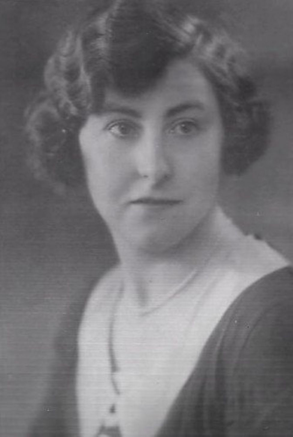 'I was found as a baby wrapped in my mum's coat – but who am I?' - BBC News