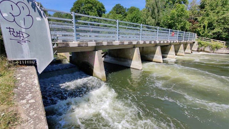 Odney Weir