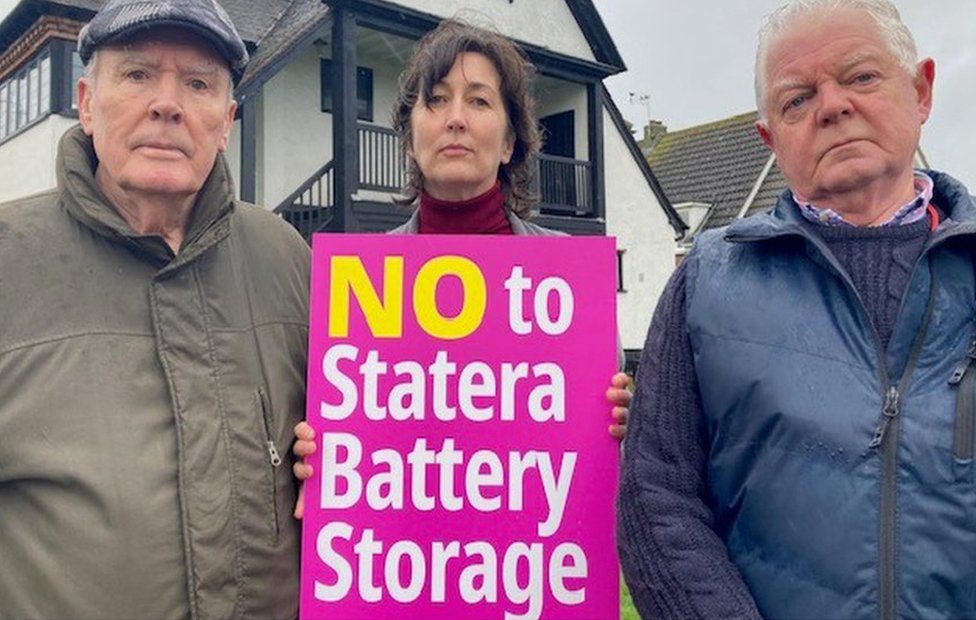 Protestors against the battery storage