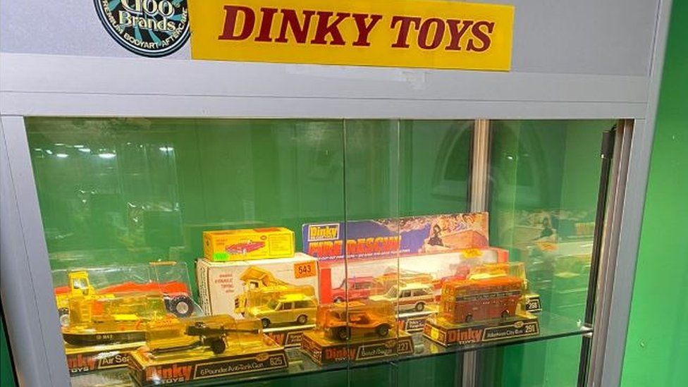 Dinky cars