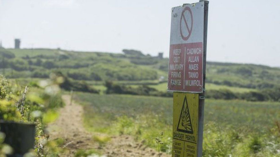 Sign at Castlemartin Range, Pembrokeshire