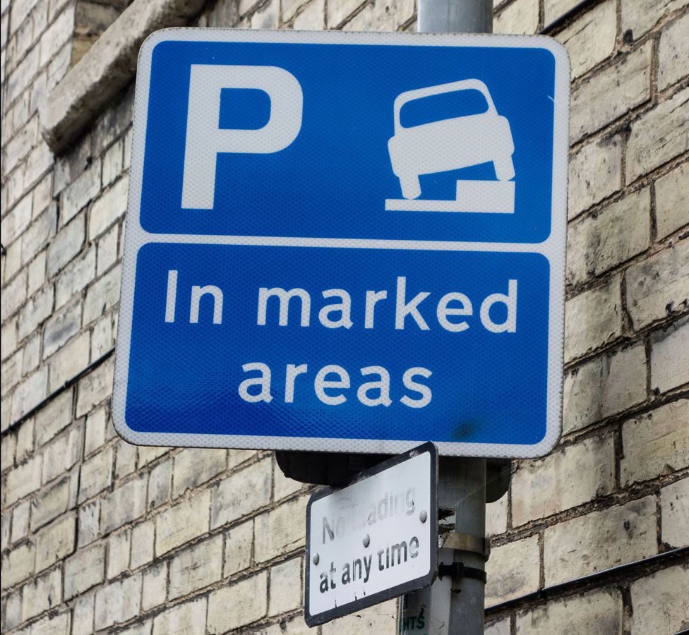 Pavement parking sign