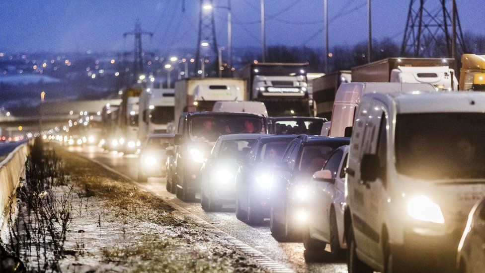 uk snow m62 motorway reopens after closure bbc news uk snow m62 motorway reopens after closure bbc news