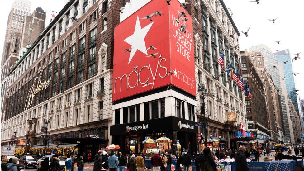 Macy's sues to stop Amazon using famous New York billboard - BBC News
