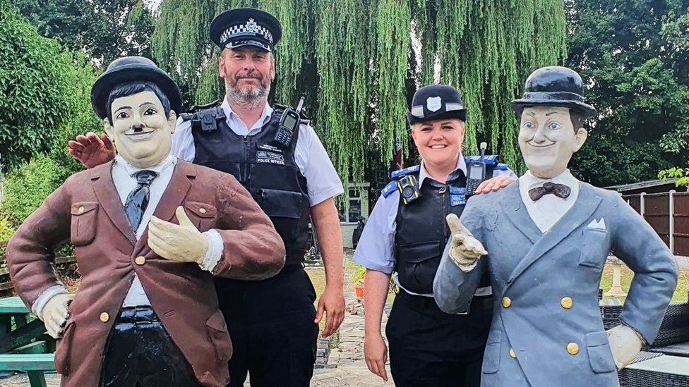 Laurel and Hardy and police