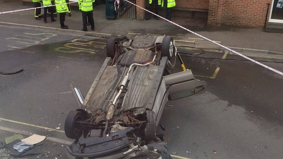Pedestrian, 89, dies in New Milton car crash BBC News