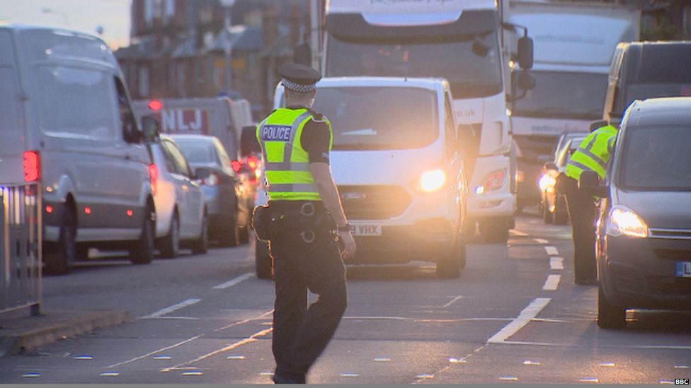 Cyclist in Edinburgh dies after serious collision with lorry BBC News