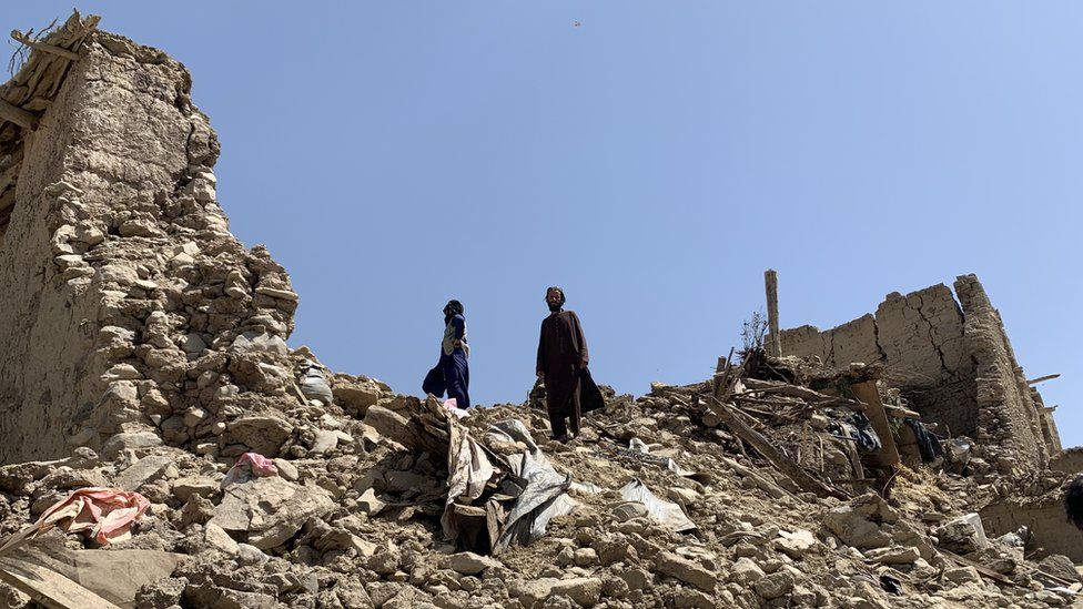 Afghanistan earthquake: Survivors struggle for food and shelter amidst cholera fears￼  (bbc.com)