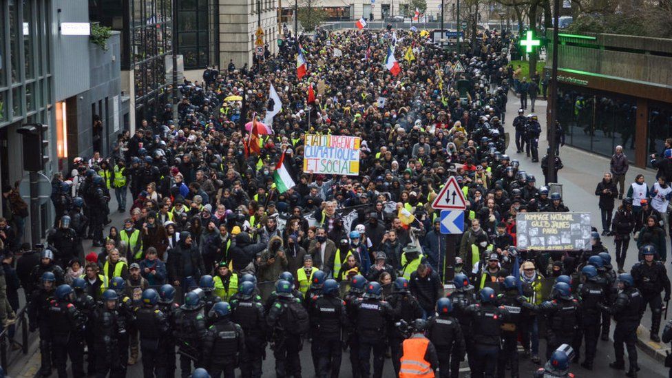 Protests against France pensions reform