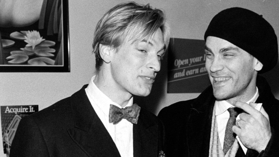 Julian Sands und John Malkovich bei einer Filmvorführung in New York 1986