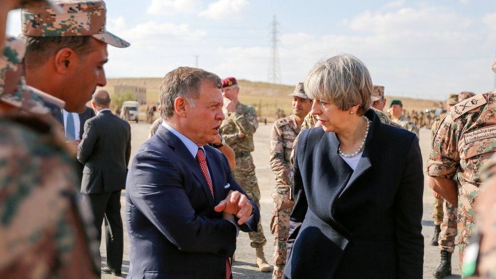 Theresa May with Jordan's King Abdullah II