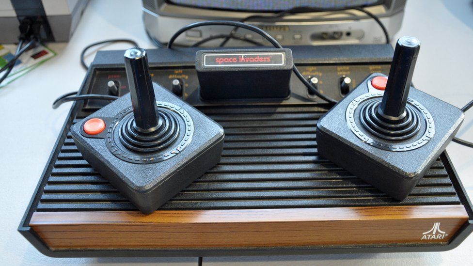 Old Atari console